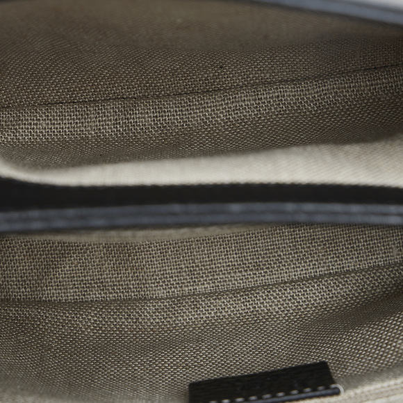 Pre-Loved Gucci Small Dollar Interlocking G - Picture 6 of 10